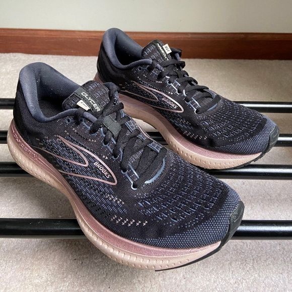 BROOKS Women Glycerine 19 Running Shoe - Picture 7 of 8